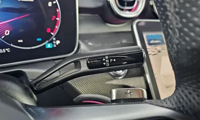 Mercedes-Benz C-Class 2022, 93806 км, за 28404.36 USD - фото 9