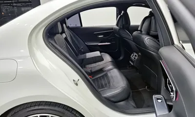 Mercedes-Benz C-Class 2022, 93806 км, за 28404.36 USD - фото 11