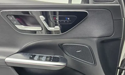 Mercedes-Benz C-Class 2022, 93806 км, за 28404.36 USD - фото 15