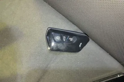 Volkswagen Golf 2021, 19700 км, за 23008 USD - фото 17
