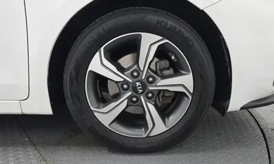 Kia K3 2019, 172282 км, за 5616.12 USD