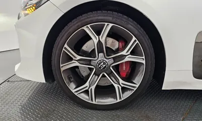 Kia Stinger 2018, 76879 км, за 12348.92 USD