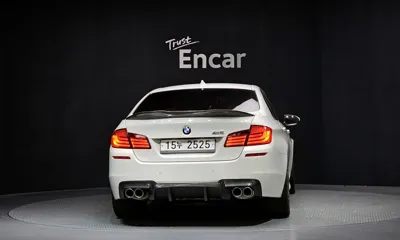 BMW M5 2012, 113037 км, за 23303.14 USD