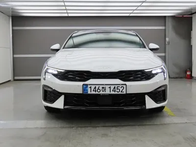 Kia K5 2025, 8919 км, за 18642.51 USD