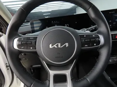 Kia K5 2025, 8919 км, за 18642.51 USD - фото 8