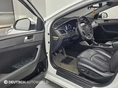 Hyundai Sonata 2016, 114381 км, за 6381.45 USD - фото 11