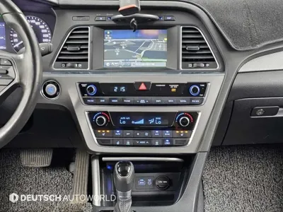 Hyundai Sonata 2016, 114381 км, за 6381.45 USD - фото 14