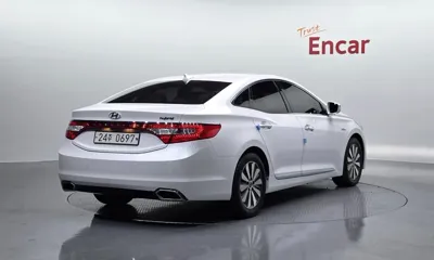 Hyundai Grandeur 2016, 193058 км, за 5083.29 USD
