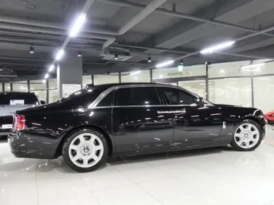 Rolls-Royce Ghost 2018, 44347 км, за 150420.33 USD