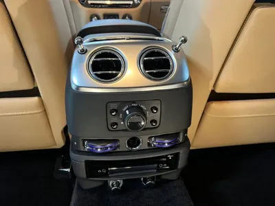 Rolls-Royce Ghost 2018, 44347 км, за 150420.33 USD - фото 15