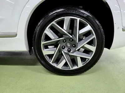 Hyundai Santafe 2021, 134684 км, за 16836.76 USD