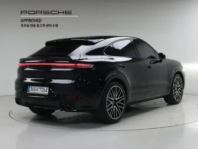 Porsche Cayenne 2025, 2485 км, за 124064.59 USD