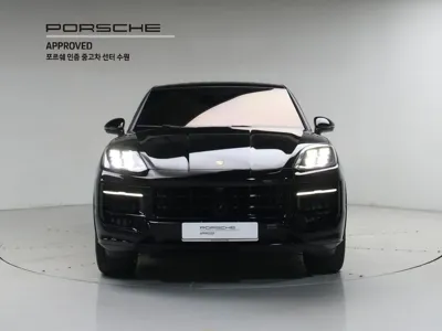 Porsche Cayenne 2025, 2485 км, за 124064.59 USD
