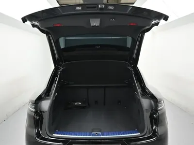 Porsche Cayenne 2025, 2485 км, за 124064.59 USD - фото 20