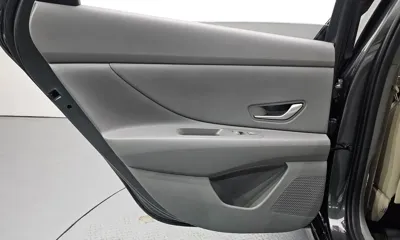 Hyundai Avante 2023, 8753 км, за 18084.85 USD - фото 25
