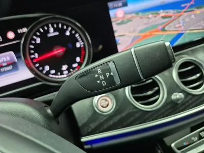 Mercedes-Benz E-Class 2018, 172667 км, за 11059.08 USD - фото 8
