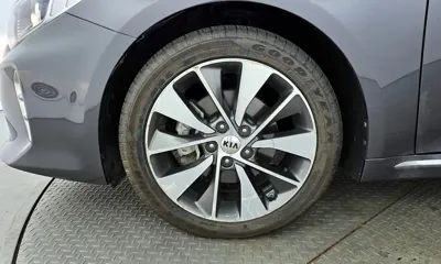 Kia K5 2016, 94272 км, за 4089.86 USD