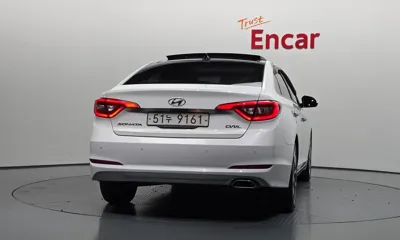 Hyundai Sonata 2015, 132017 км, за 5534.93 USD