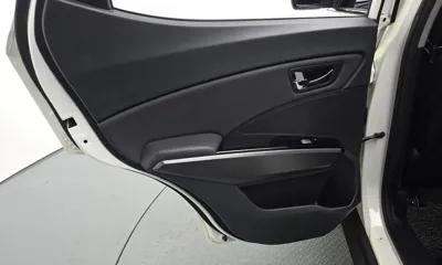 KG_Mobility_Ssangyong TIBOLI 2018, 43817 км, за 6825.71 USD - фото 25