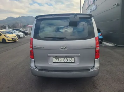 Hyundai Starex 2015, 220880 км, за 4370.86 USD