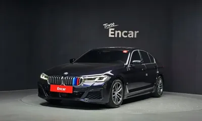 BMW 5-Series · 2021 год