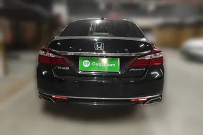 Honda Accord 2016, 106200 км, за 9281 USD