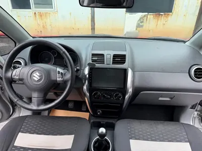 Suzuki SX4 2013, 70000 км, за 1445.57 USD