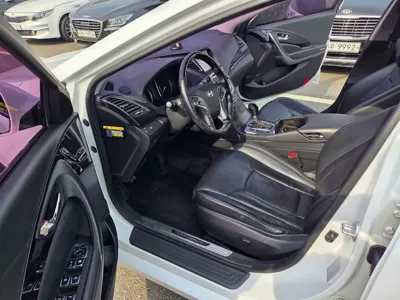 Hyundai Grandeur 2016, 142826 км, за 5880.41 USD - фото 10