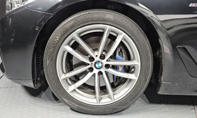 BMW 5-Series 2017, 121545 км, за 14212.07 USD