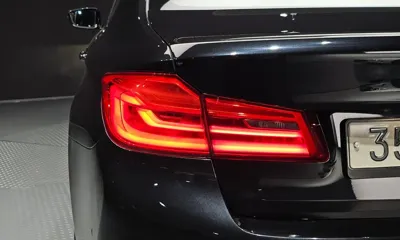 BMW 5-Series 2017, 121545 км, за 14212.07 USD - фото 23