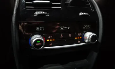 BMW 5-Series 2017, 121545 км, за 14212.07 USD - фото 30