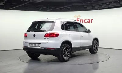 Volkswagen Tiguan 2014, 188901 км, за 4228.61 USD
