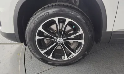 Volkswagen Tiguan 2014, 188901 км, за 4228.61 USD