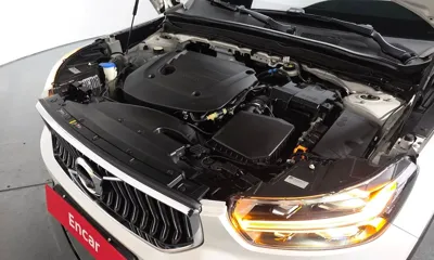 Volvo XC40 2021, 53393 км, за 19403.96 USD - фото 6