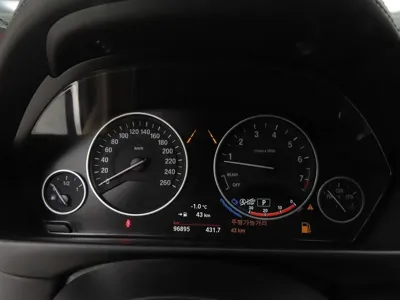 BMW 4-Series 2018, 96877 км, за 11564.71 USD - фото 9
