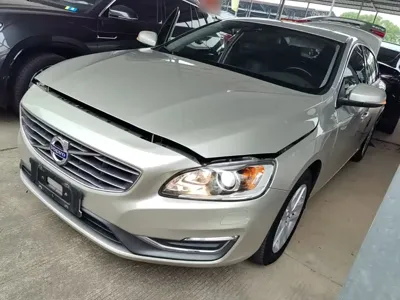 Volvo S60 2017, 102500 км, за 6783.27 USD