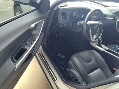 Volvo S60 2017, 102500 км, за 6783.27 USD - фото 16