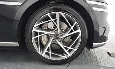 Genesis G90 2023, 139610 км, за 35038.67 USD - фото 21