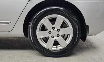 Kia Carens 2009, 110979 км, за 2642.38 USD