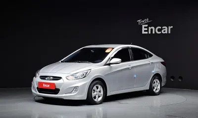 Hyundai Accent · 2012 год