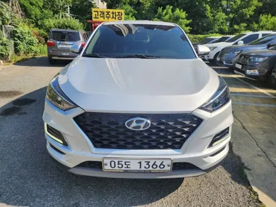 Hyundai Tucson 2019, 64000 км, за 10502.82 USD