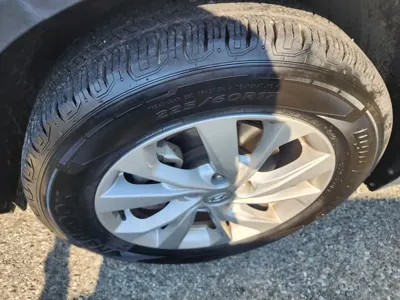 Hyundai Tucson 2019, 64000 км, за 10502.82 USD