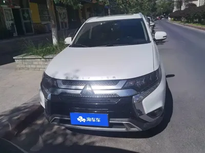 Mitsubishi Outlander 2019, 96800 км, за 10064.55 USD