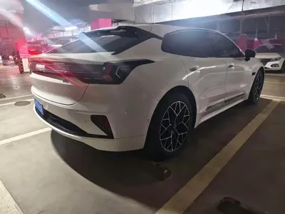 Zeekr 001 2024, 50000 км, за 23182.79 USD