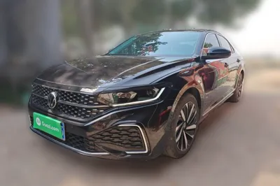 Volkswagen Passat · 2022 год