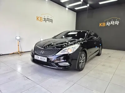 Hyundai Grandeur 2014, 207002 км, за 2762.43 USD