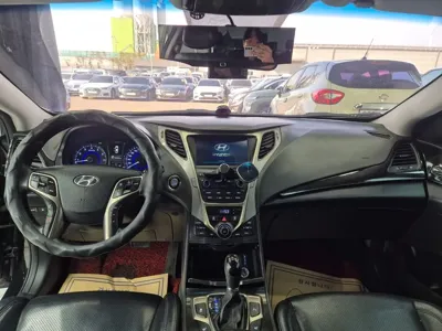 Hyundai Grandeur 2014, 207002 км, за 2762.43 USD - фото 9