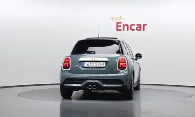 MINI Cooper 2023, 12768 км, за 17692.72 USD