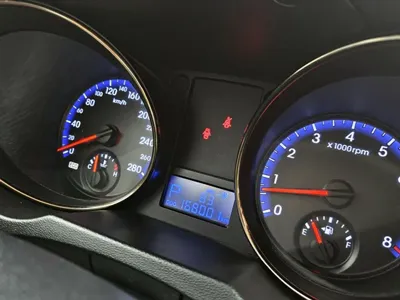 Hyundai Genesis 2011, 168001 км, за 5715.23 USD - фото 8