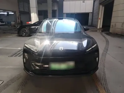 Nio ET5T 2024, 36300 км, за 19858.4 USD